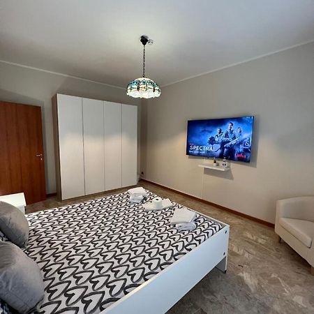 Appartamento Privato A Piacenza Con 3 Camere Matrimoniali 외부 사진