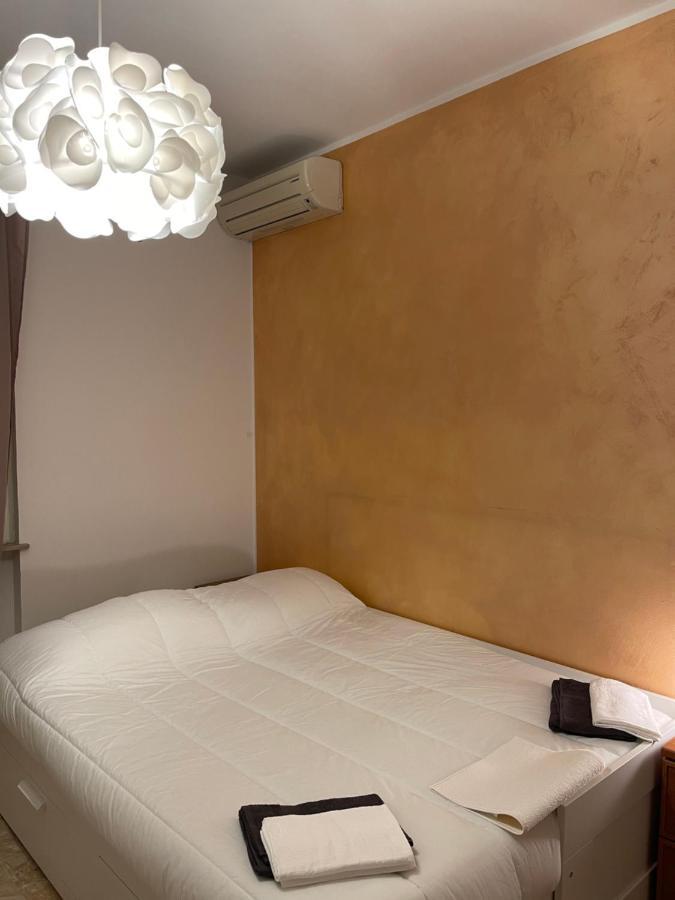 Appartamento Privato A Piacenza Con 3 Camere Matrimoniali 외부 사진