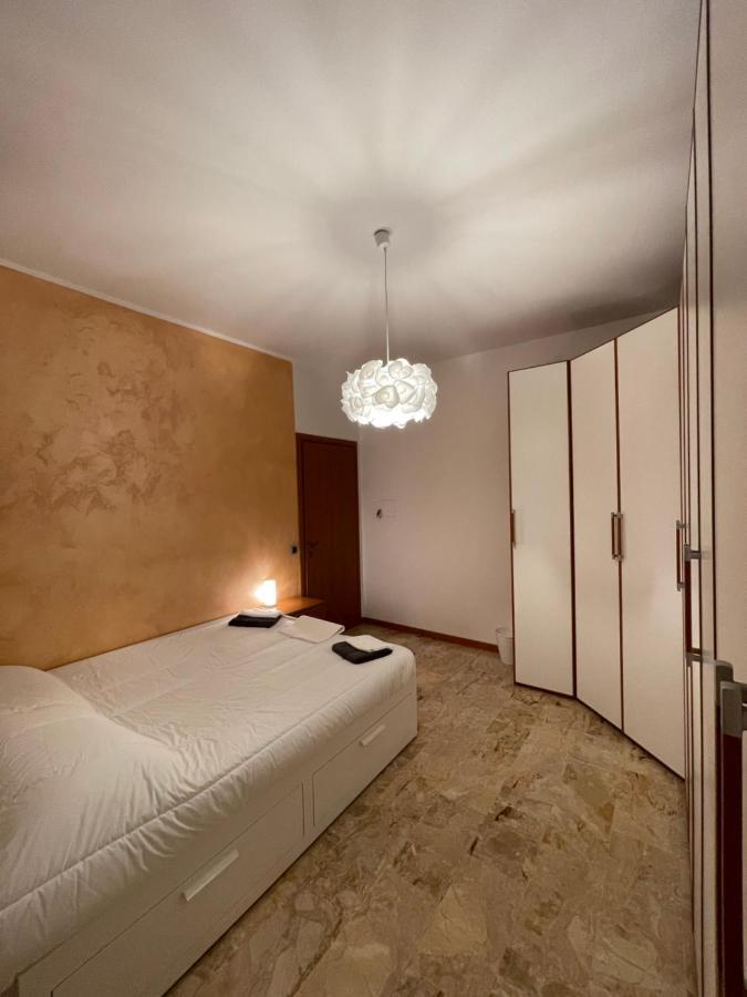 Appartamento Privato A Piacenza Con 3 Camere Matrimoniali 외부 사진
